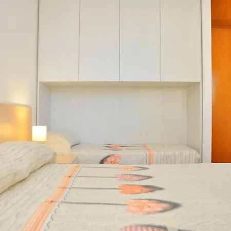 Apartmán Bright Flat Next To Pineda - Beahost *